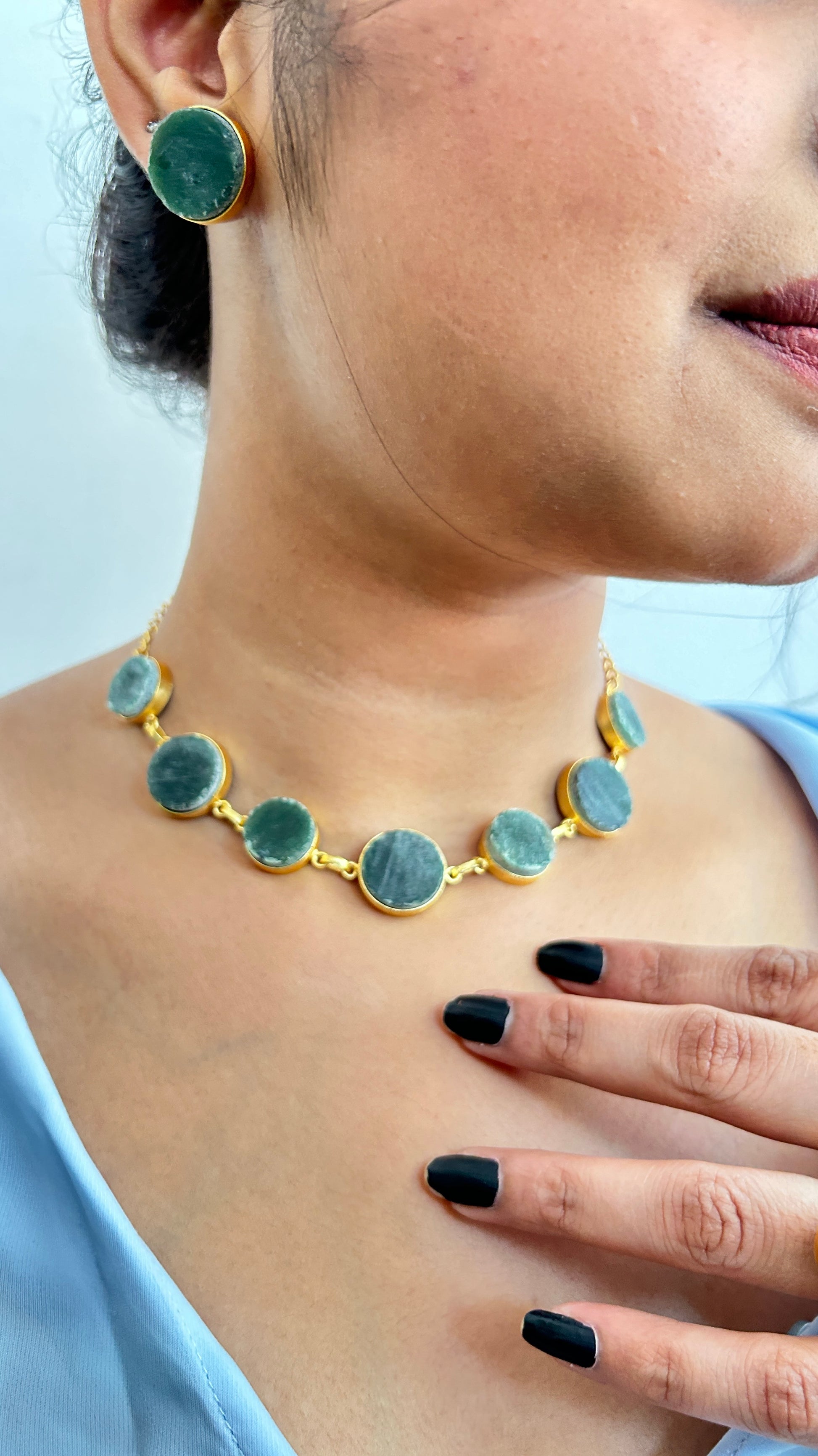 Aqua Green Raw Stone Choker Necklace