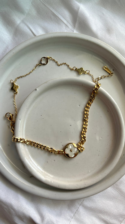 Double Layer Dasy Golden Bracelet