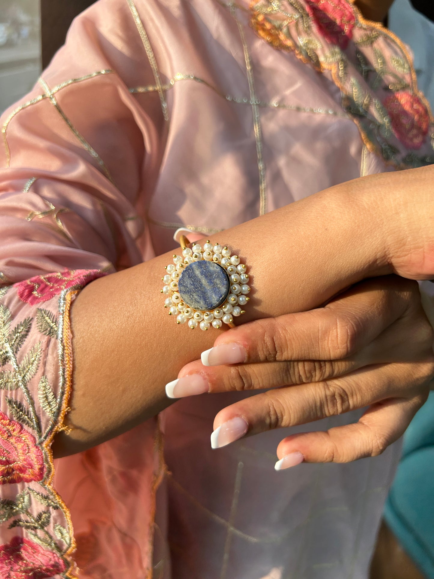 Stone Bracelet with Pearl Latkan