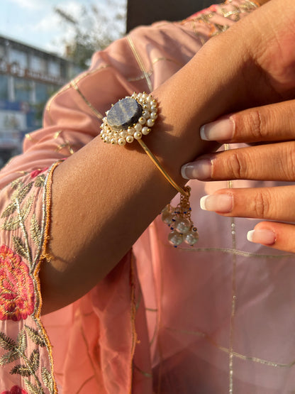 Stone Bracelet with Pearl Latkan